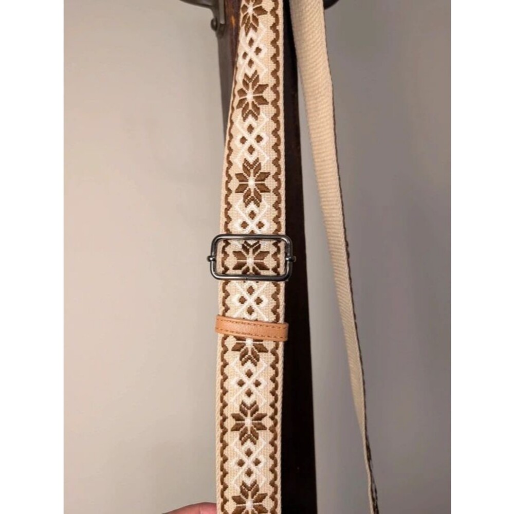 Small Vegan Leather Crossbody Phone Purse - Picture 4 of 12